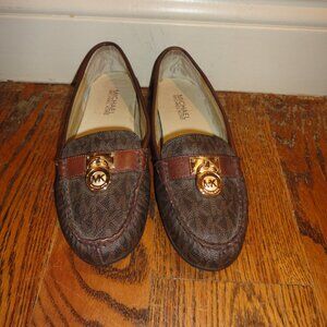 MICHAEL KORS Brown Logo Faux Leather Slip On Loafers with Golden Lock Size 6